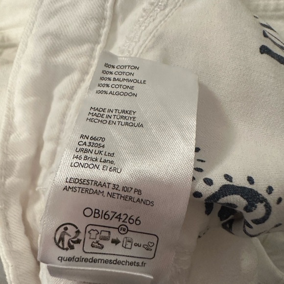 Free People White Maxi Skirt with Cream Crochet Top Styling. Skirt only - Picture 7 of 8